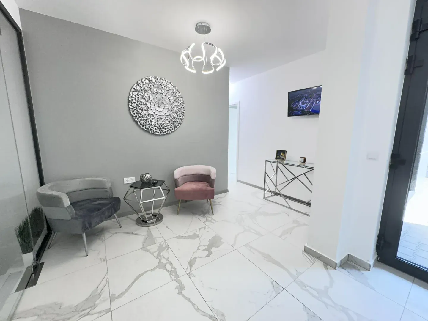 Атмосфера в Beauty Center Karima - студио за красота в София